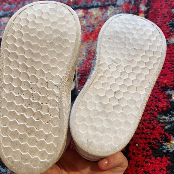 Adidas - Picture 5 of 5